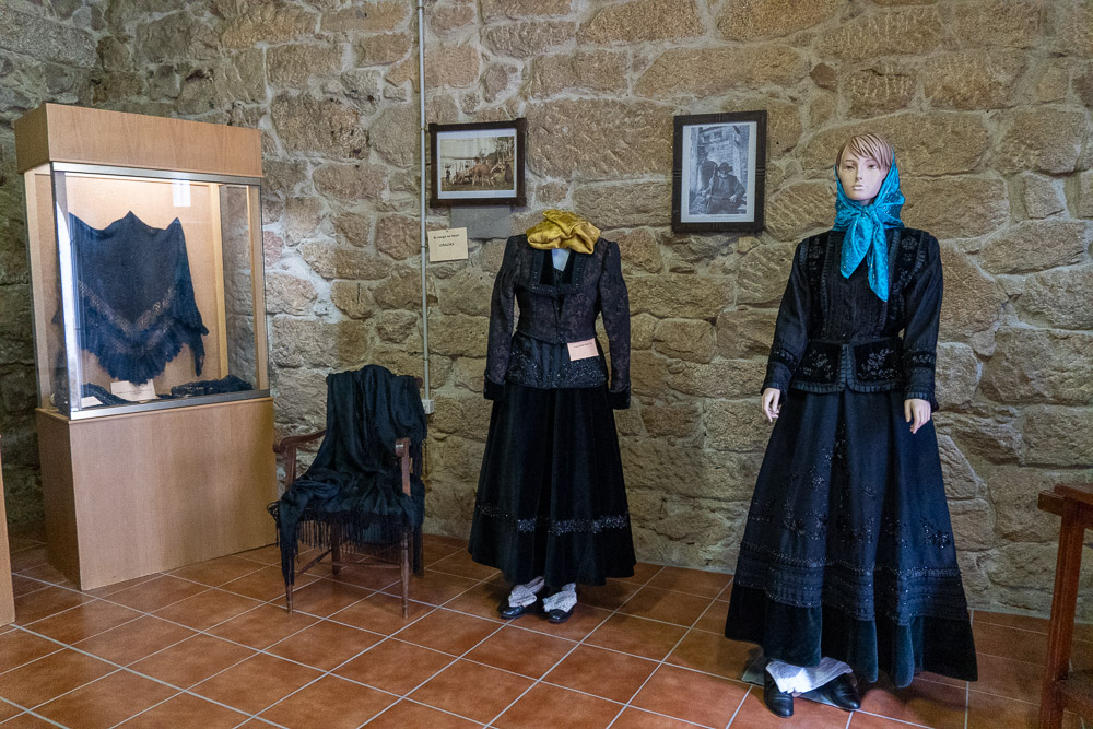 concello-de-tui-2021-mostra-traxe-tradicional-02