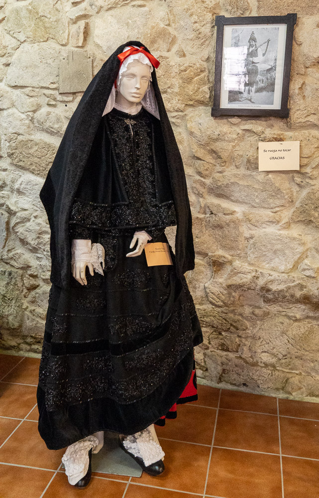 concello-de-tui-2021-mostra-traxe-tradicional-06