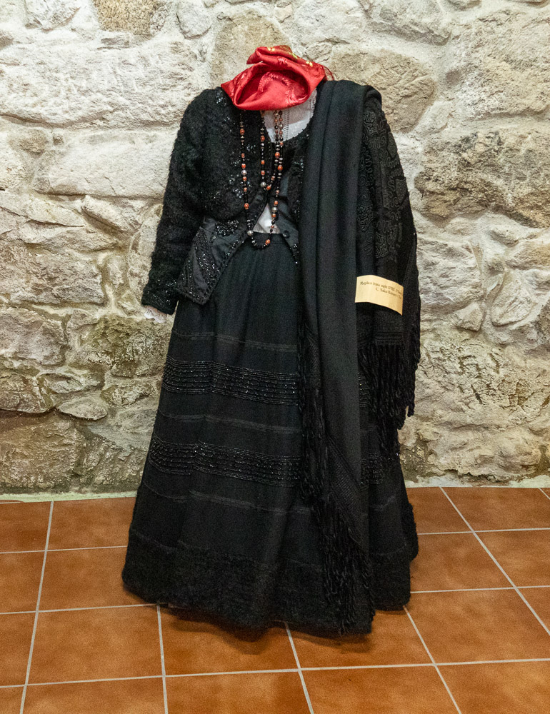 concello-de-tui-2021-mostra-traxe-tradicional-07