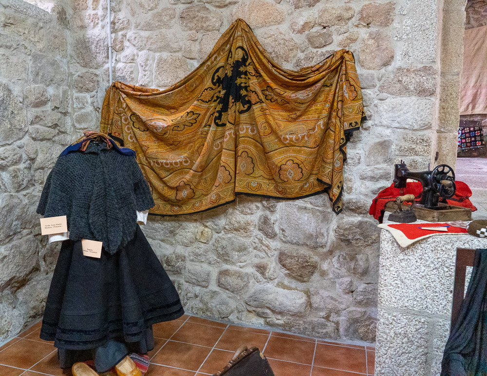 concello-de-tui-2021-mostra-traxe-tradicional-10