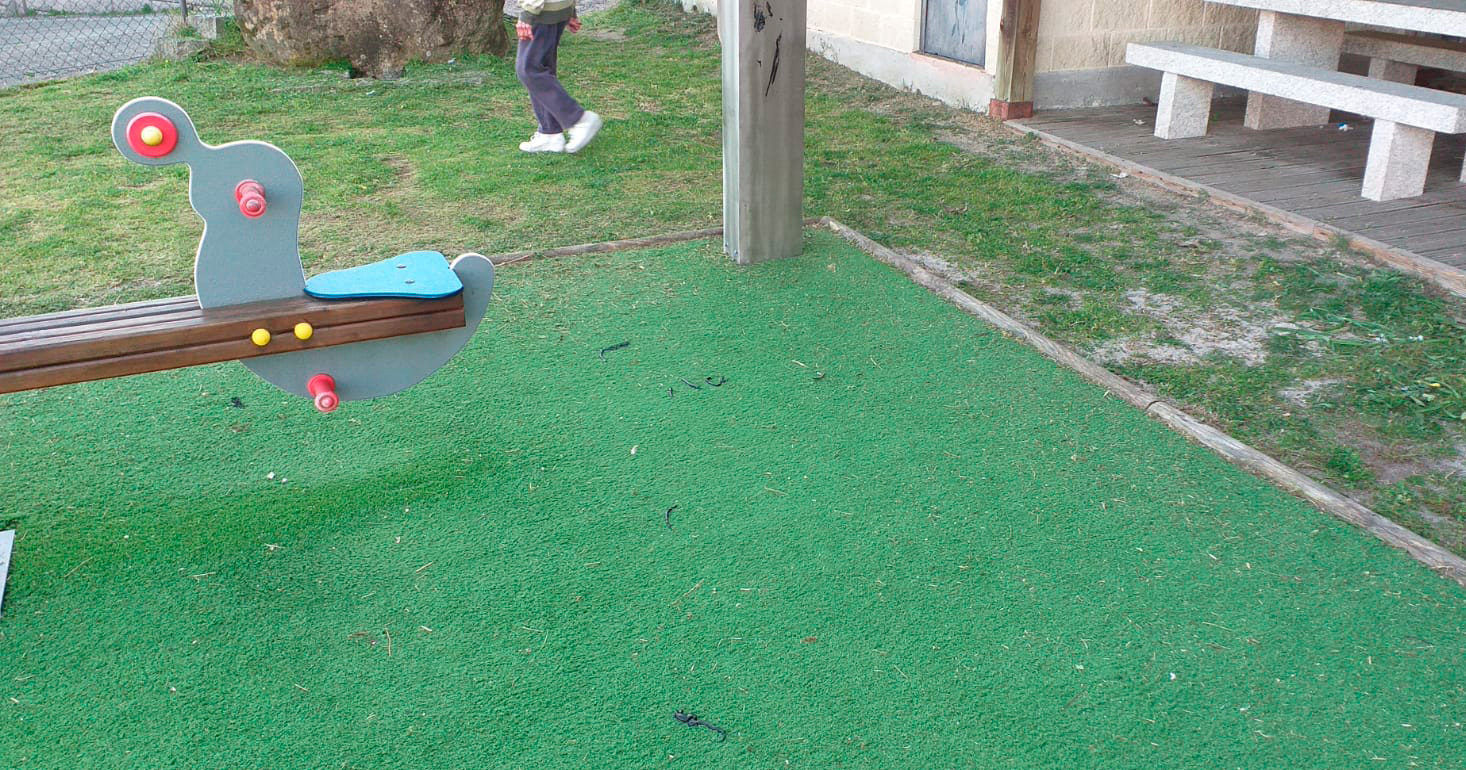 concello-de-tui-20032021-Actos-Vandálicos-Parque-Infantil-Montiño-(9)